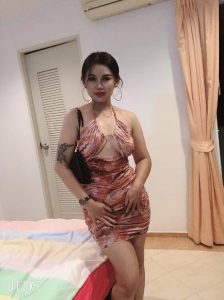 Thai Begleitung Phuket Puipai